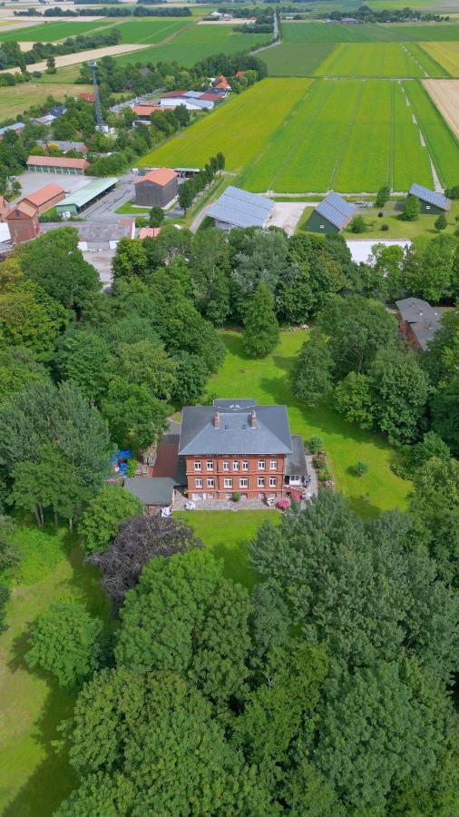 Haus Im Park Appartement Wesselburen Buitenkant foto