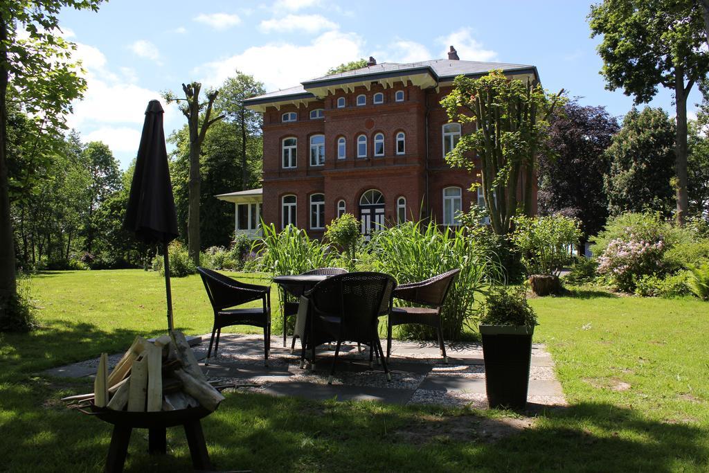 Haus Im Park Appartement Wesselburen Buitenkant foto