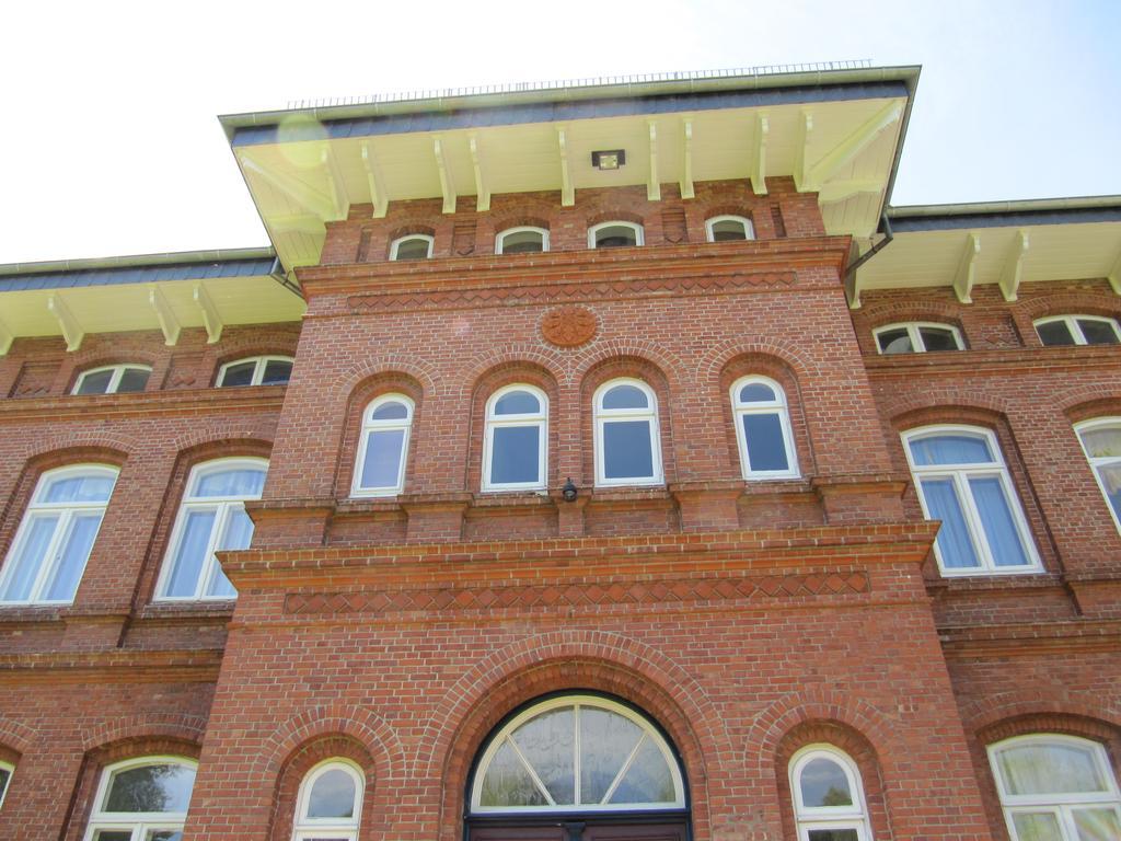 Haus Im Park Appartement Wesselburen Buitenkant foto