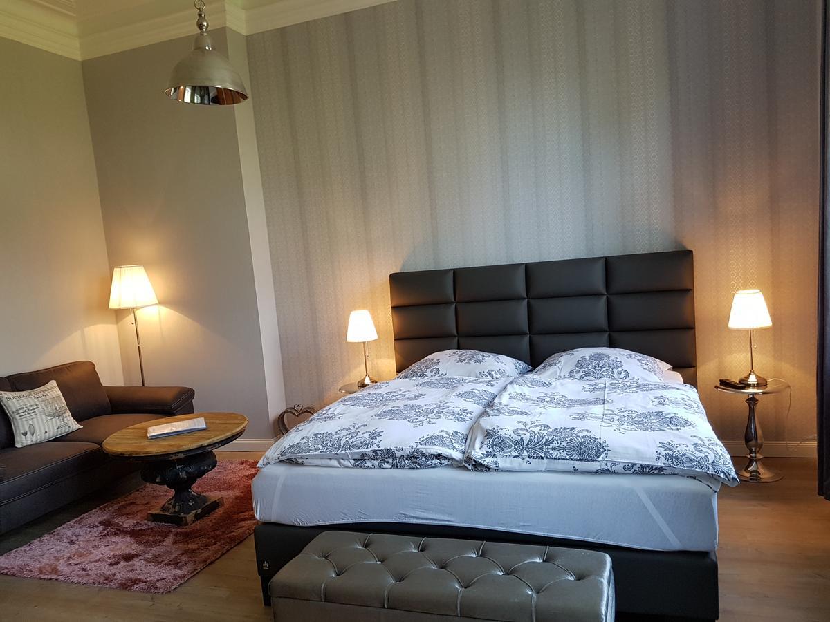 Haus Im Park Appartement Wesselburen Buitenkant foto